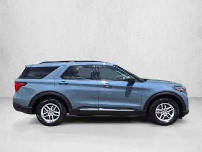 2025 Ford Explorer Active RWD