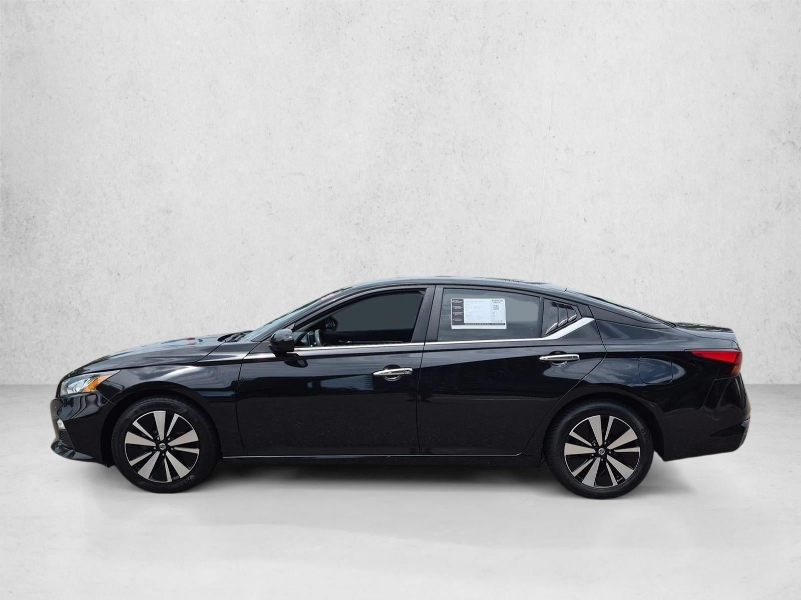 2022 Nissan Altima 2.5 SV Sedan
