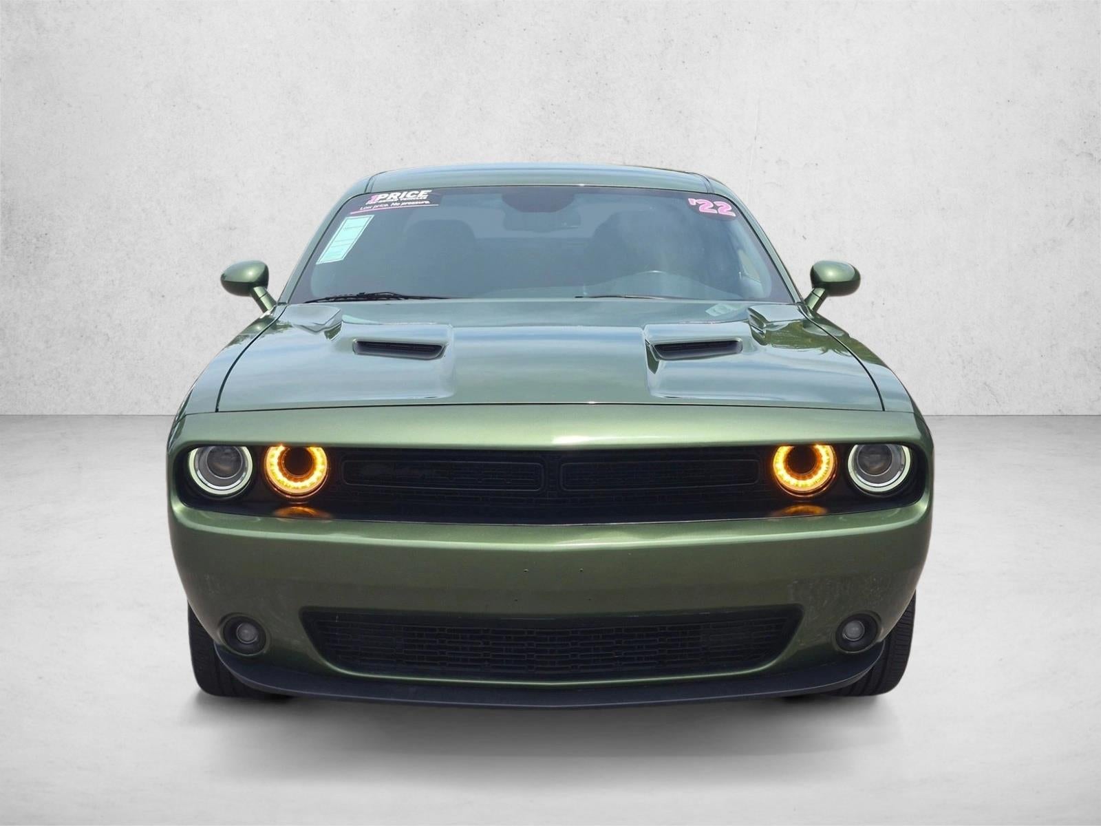 2022 Dodge Challenger SXT RWD