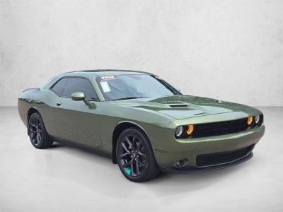 2022 Dodge Challenger SXT RWD