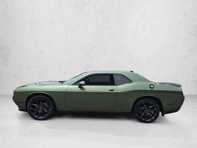 2022 Dodge Challenger SXT RWD