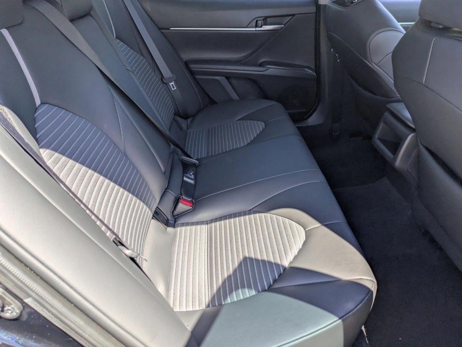 2023 Toyota Camry SE Auto (SE)