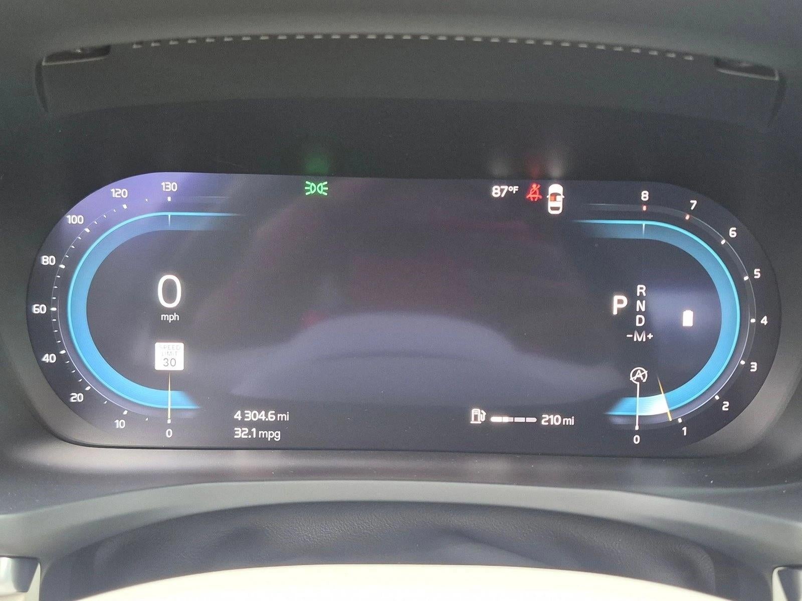 2024 Volvo S60 B5 FWD Plus Dark Theme