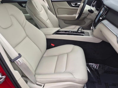 2024 Volvo S60 B5 FWD Plus Dark Theme
