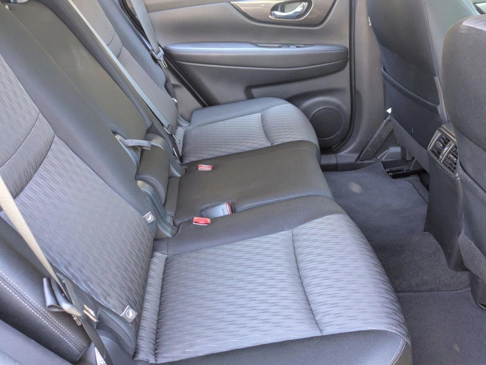 2019 Nissan Rogue FWD SV