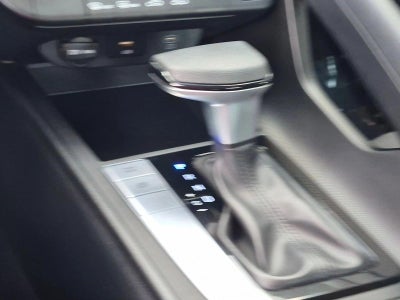 2024 Hyundai ELANTRA SEL IVT
