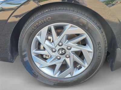 2024 Hyundai ELANTRA SEL IVT