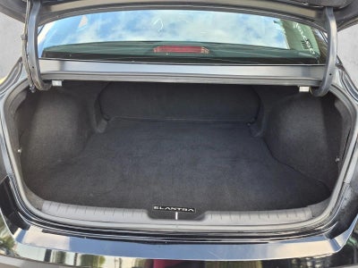 2024 Hyundai ELANTRA SEL IVT