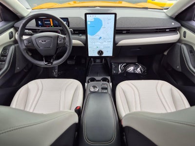2022 Ford Mustang Mach-E Premium RWD