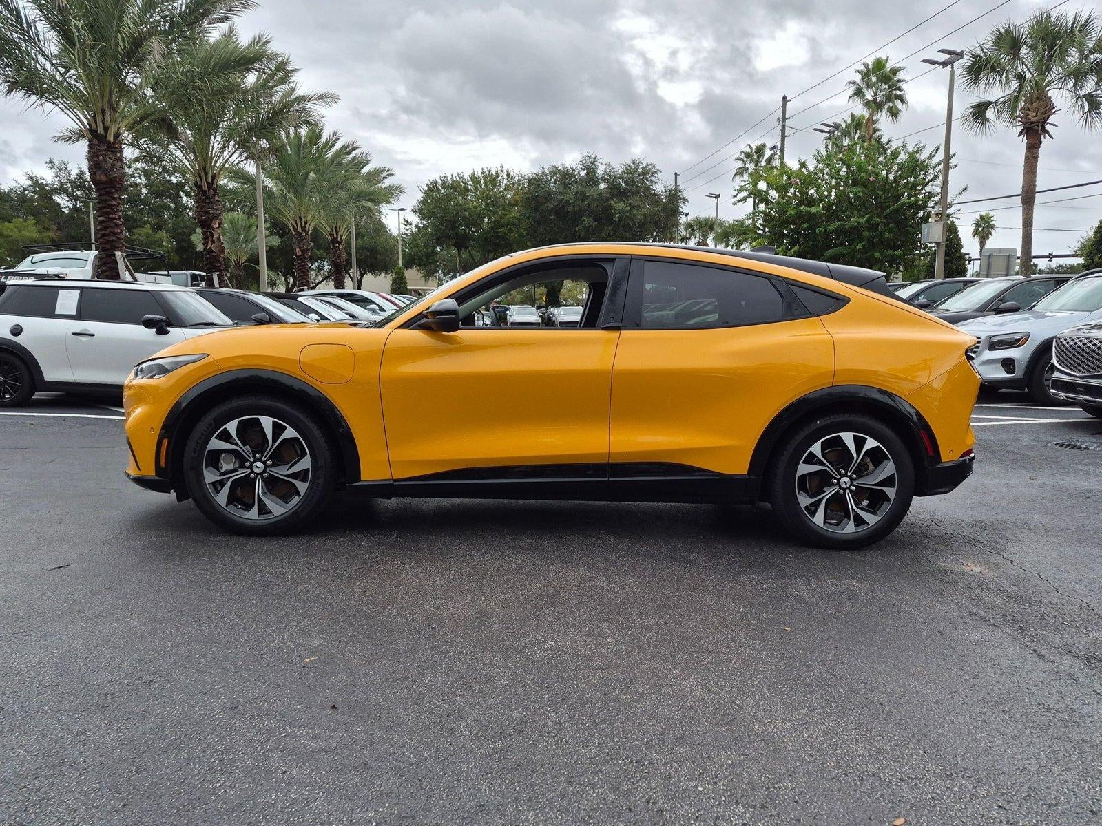 2022 Ford Mustang Mach-E Premium RWD