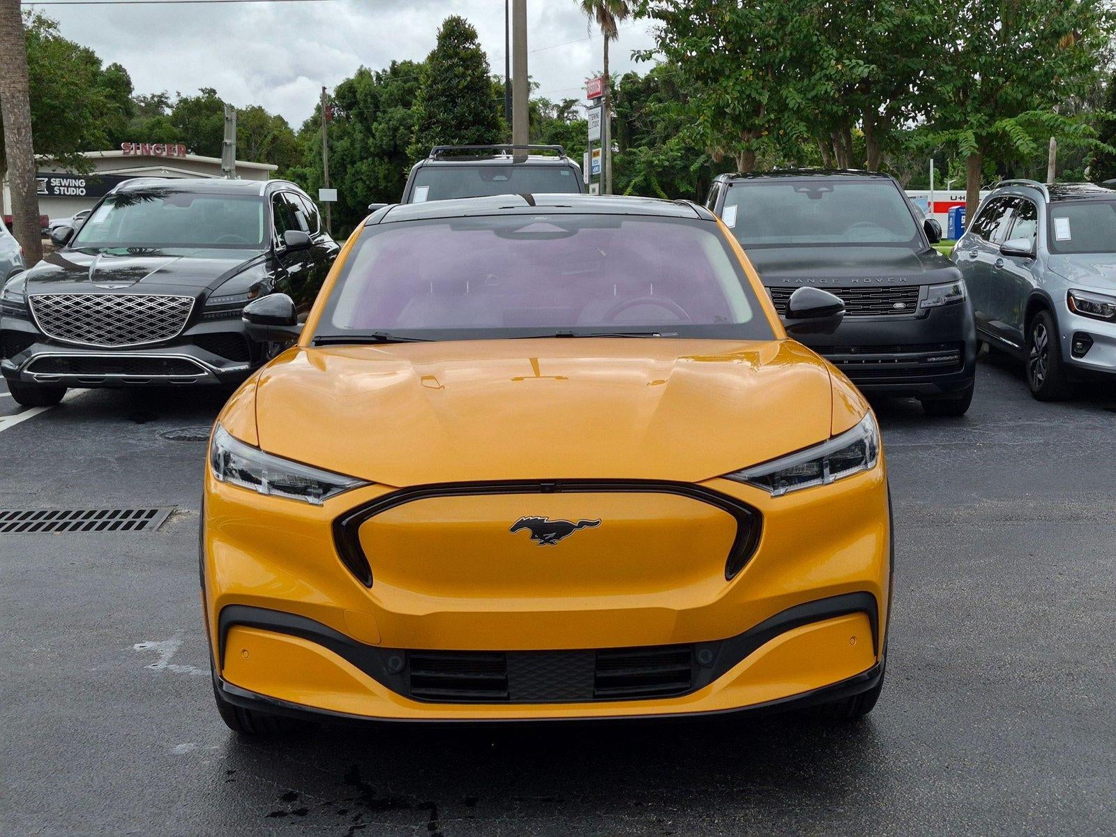 2022 Ford Mustang Mach-E Premium RWD