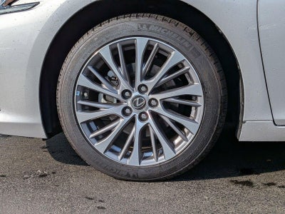 2021 Lexus ES 300h FWD