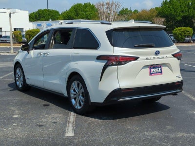 2021 Toyota Sienna Platinum FWD 7-Passenger (Natl)