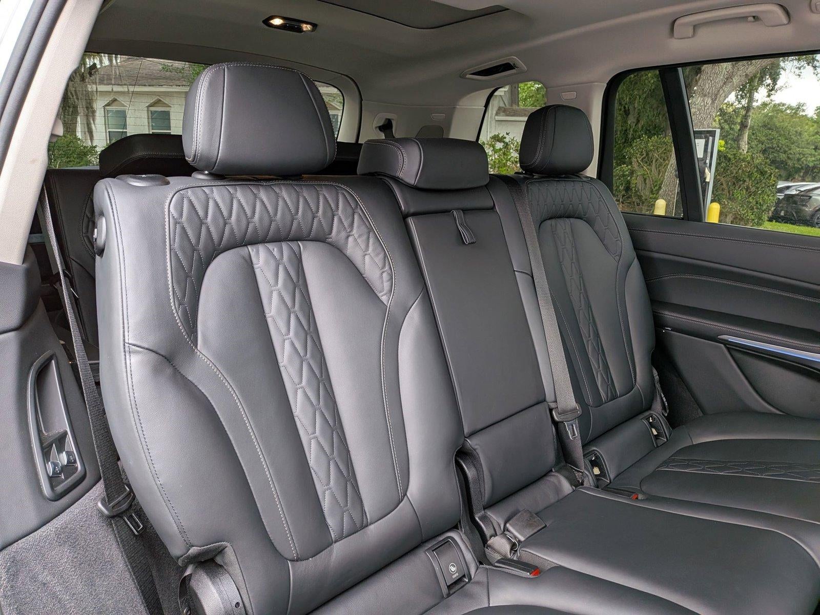 2026 BMW X7 xDrive40i Sports Activity Vehicle