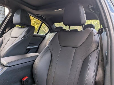 2025 BMW 330i xDrive Sedan