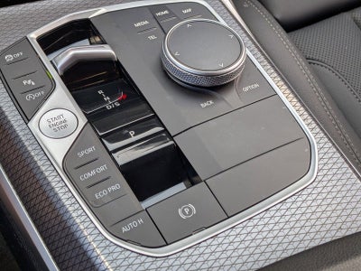 2025 BMW 330i xDrive Sedan