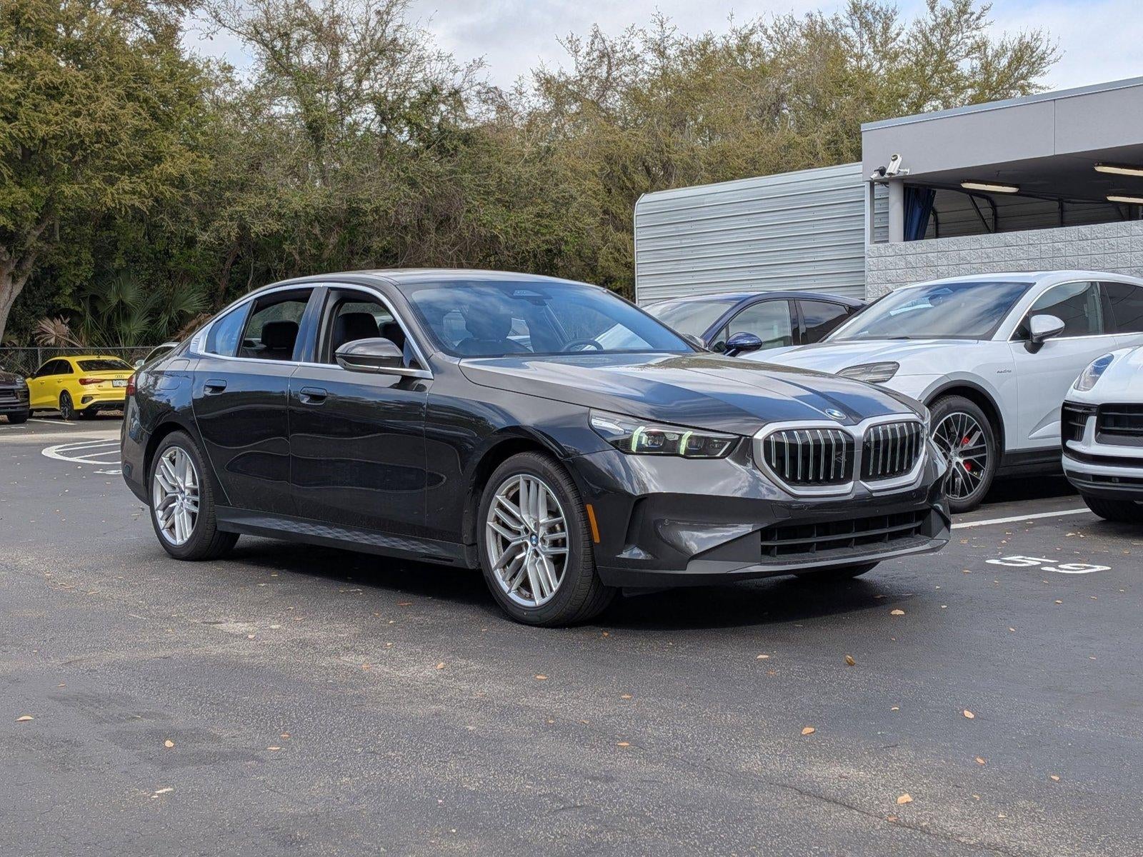2025 BMW 530i Sedan