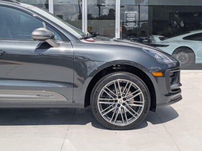 2025 Porsche Macan T AWD