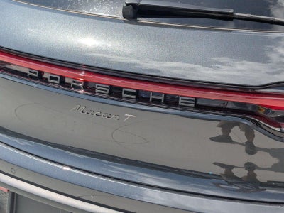 2025 Porsche Macan T AWD