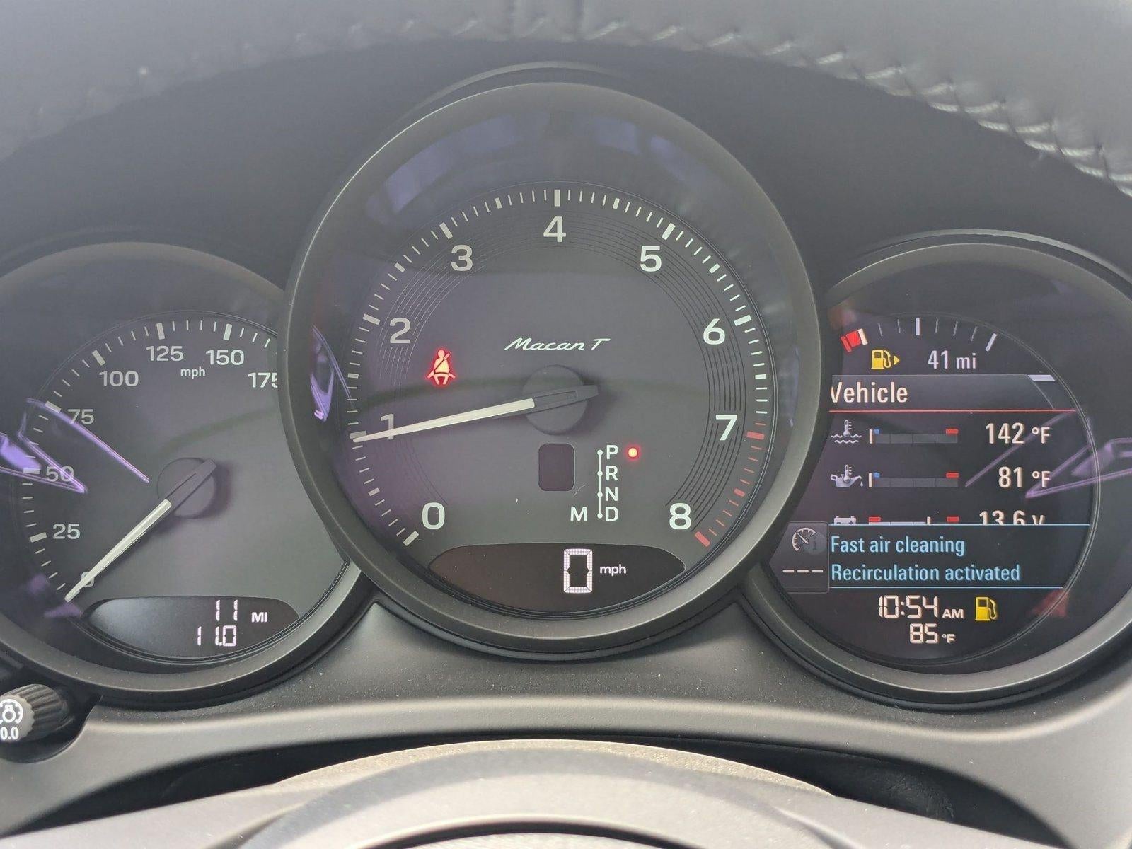 2025 Porsche Macan T AWD