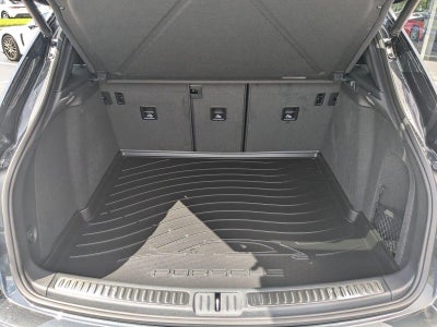 2025 Porsche Macan T AWD