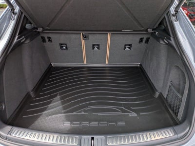 2024 Porsche Macan AWD