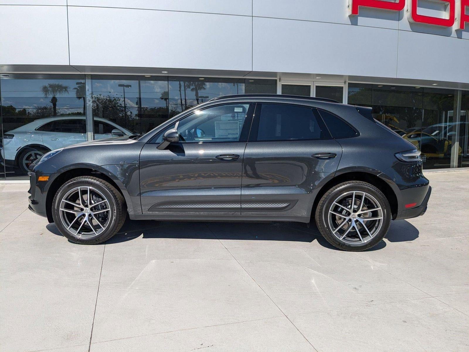 2025 Porsche Macan AWD