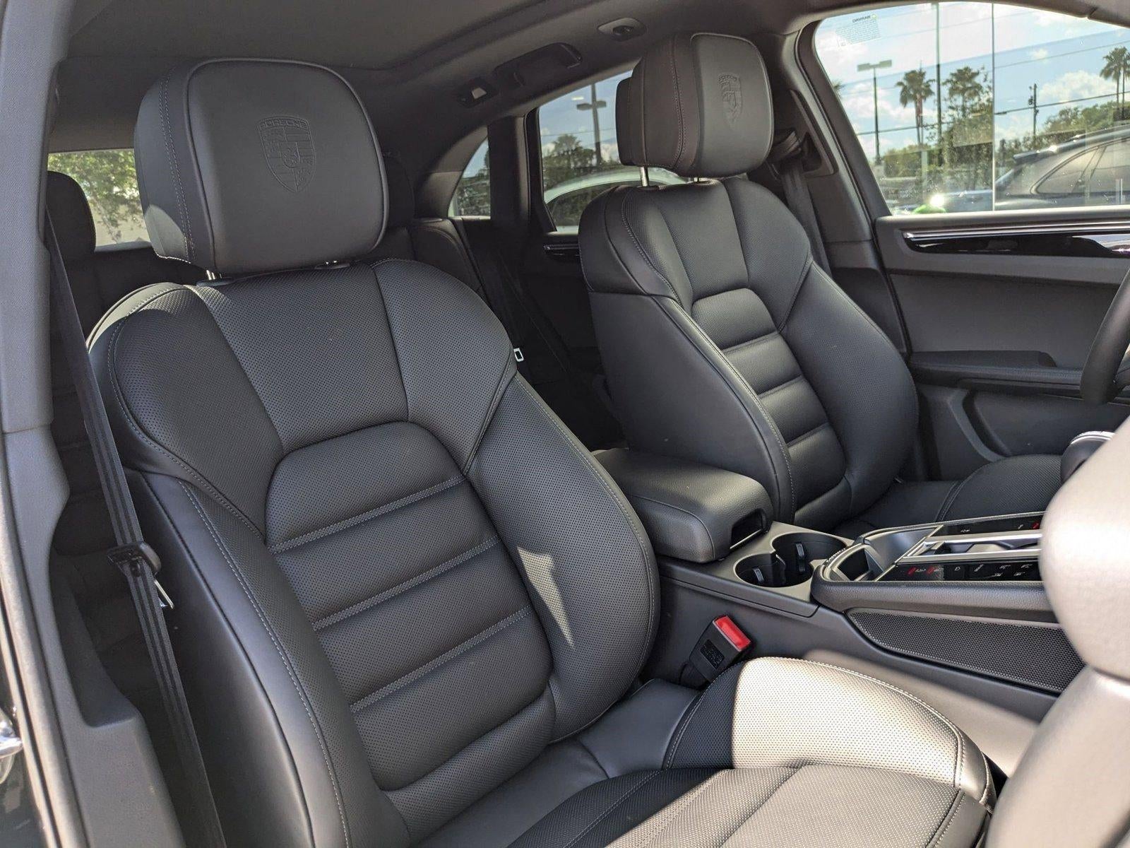 2025 Porsche Macan AWD