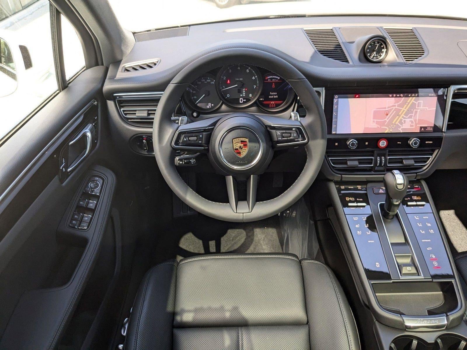 2025 Porsche Macan AWD