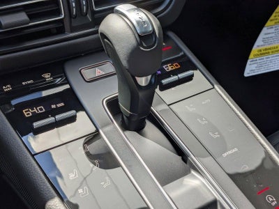 2025 Porsche Macan AWD