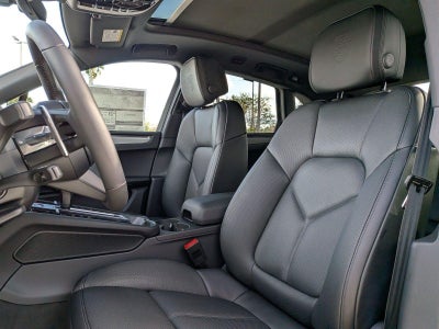 2026 Porsche Macan AWD