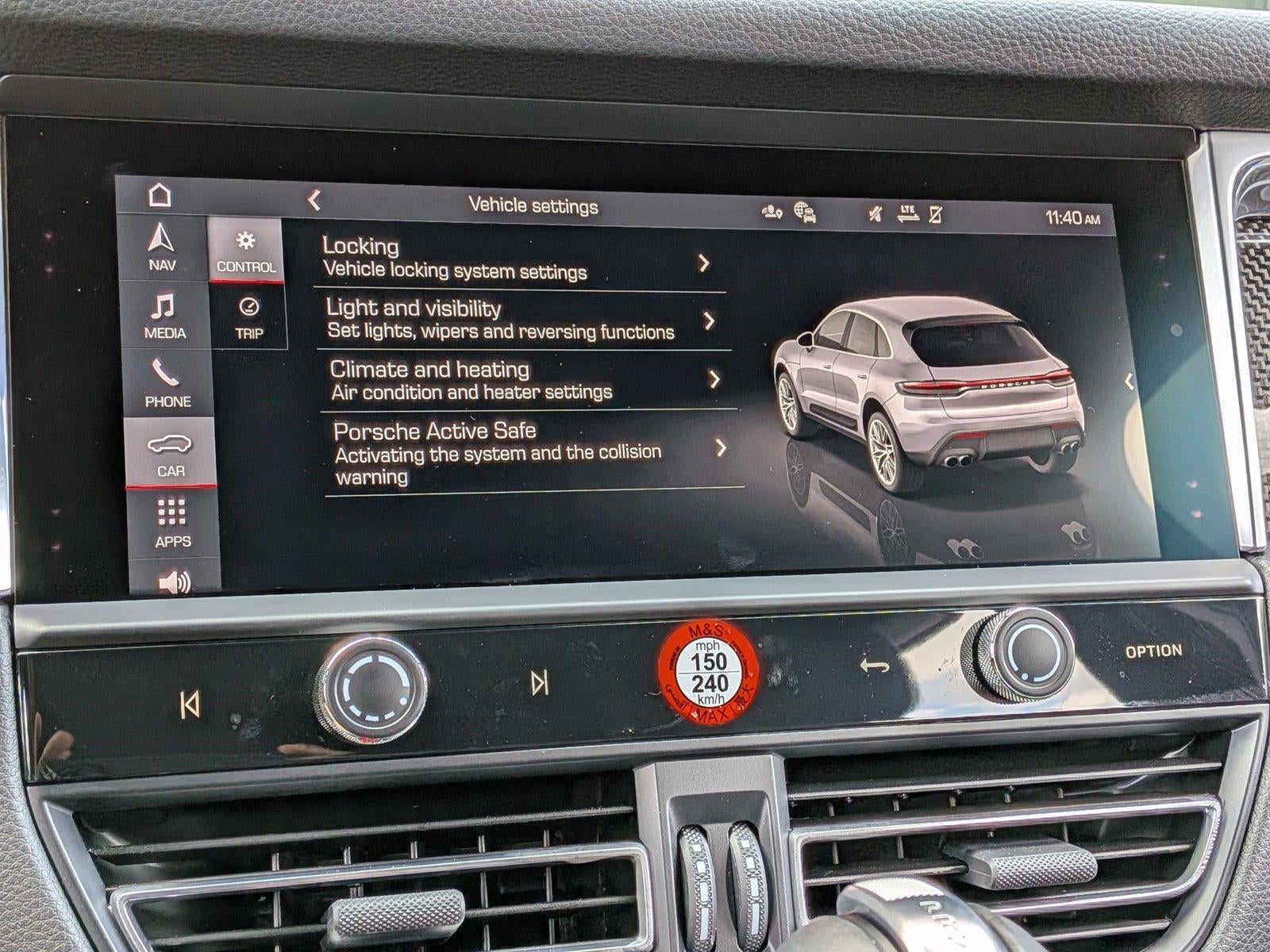 2025 Porsche Macan AWD