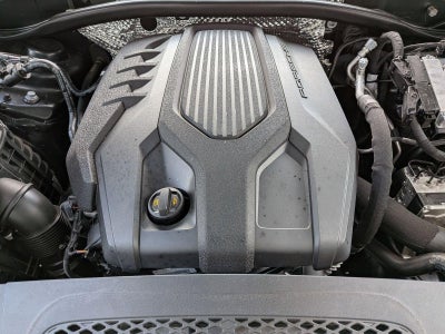 2025 Porsche Macan AWD