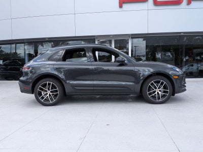 2025 Porsche Macan AWD