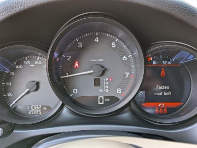 2025 Porsche Macan AWD