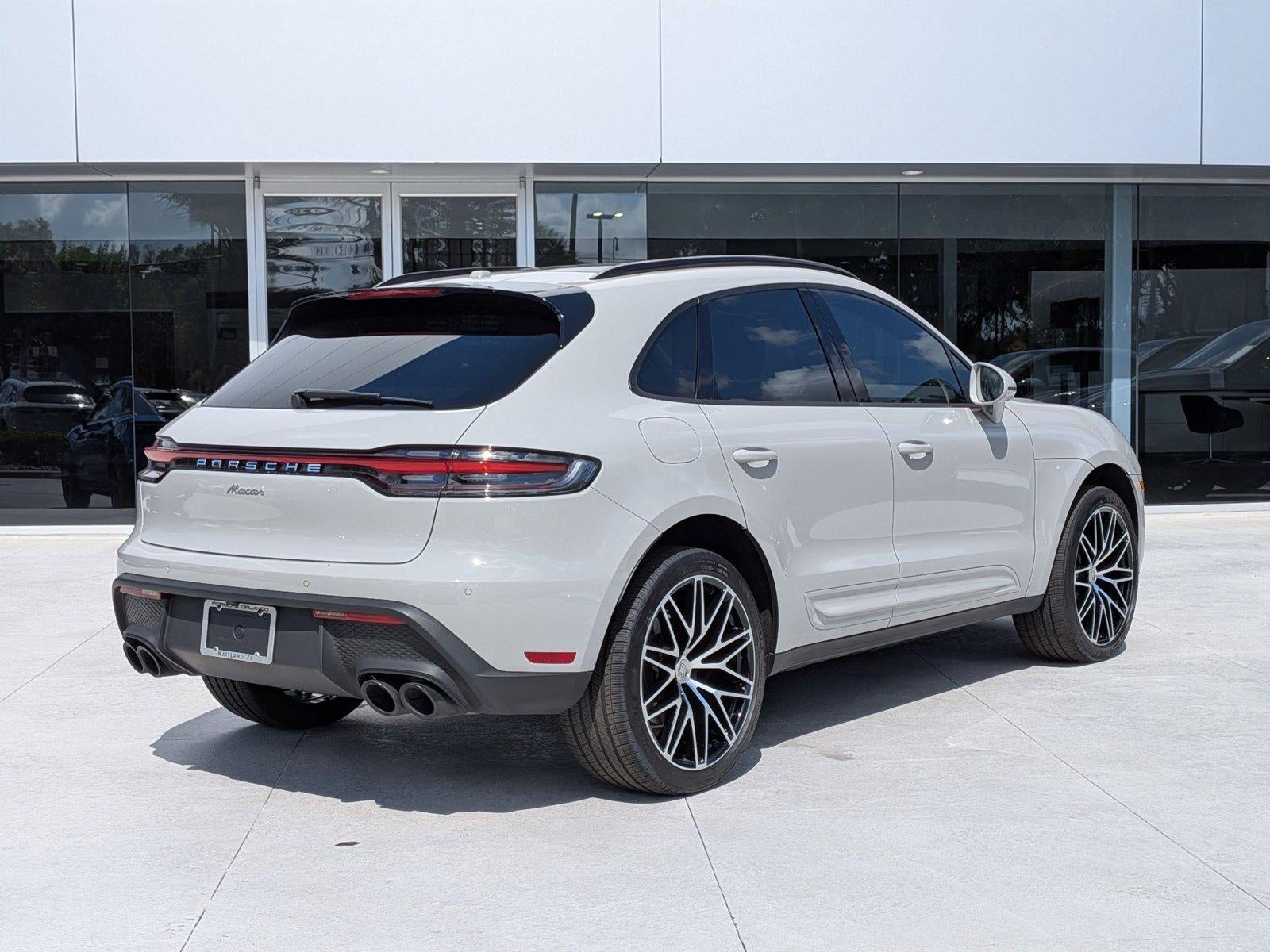 2025 Porsche Macan AWD