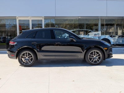 2025 Porsche Macan T AWD