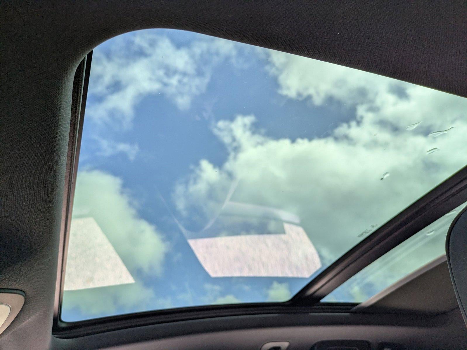 2021 Porsche Macan AWD