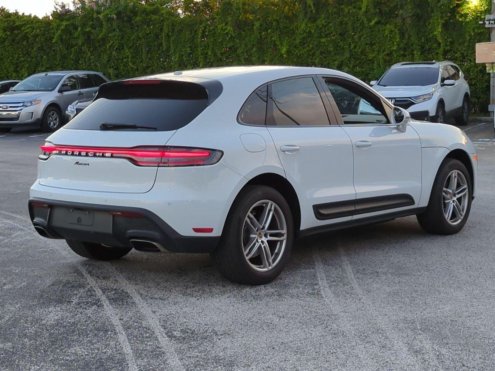 2023 Porsche Macan AWD