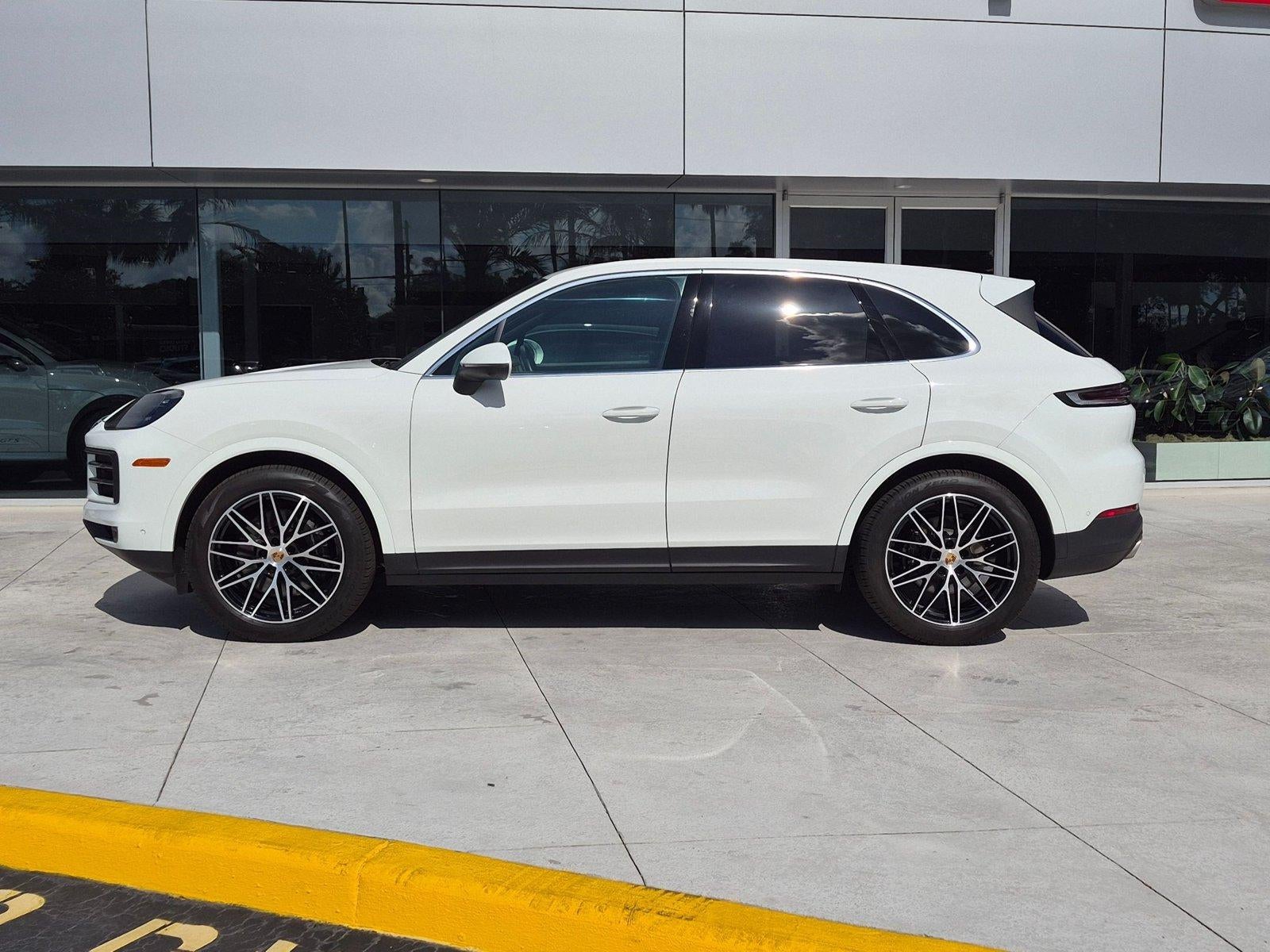 2025 Porsche Cayenne AWD