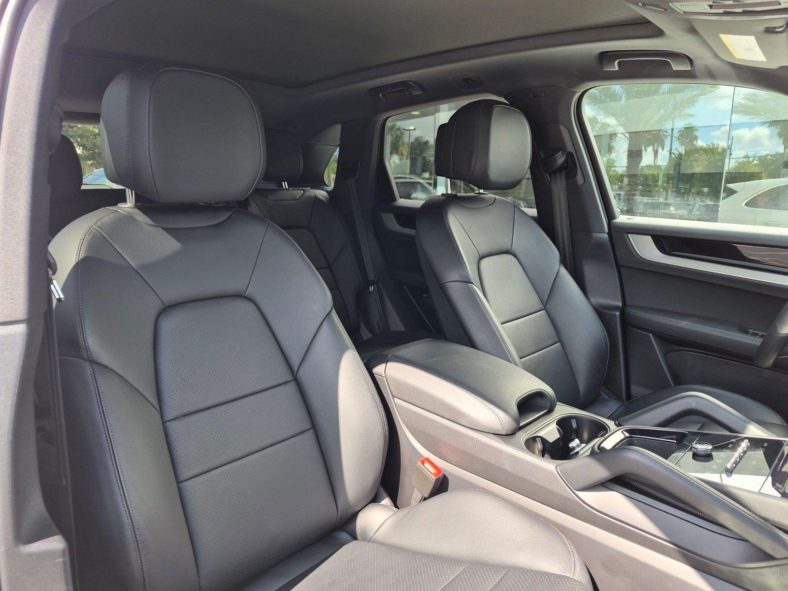 2025 Porsche Cayenne AWD