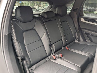 2025 Porsche Cayenne AWD