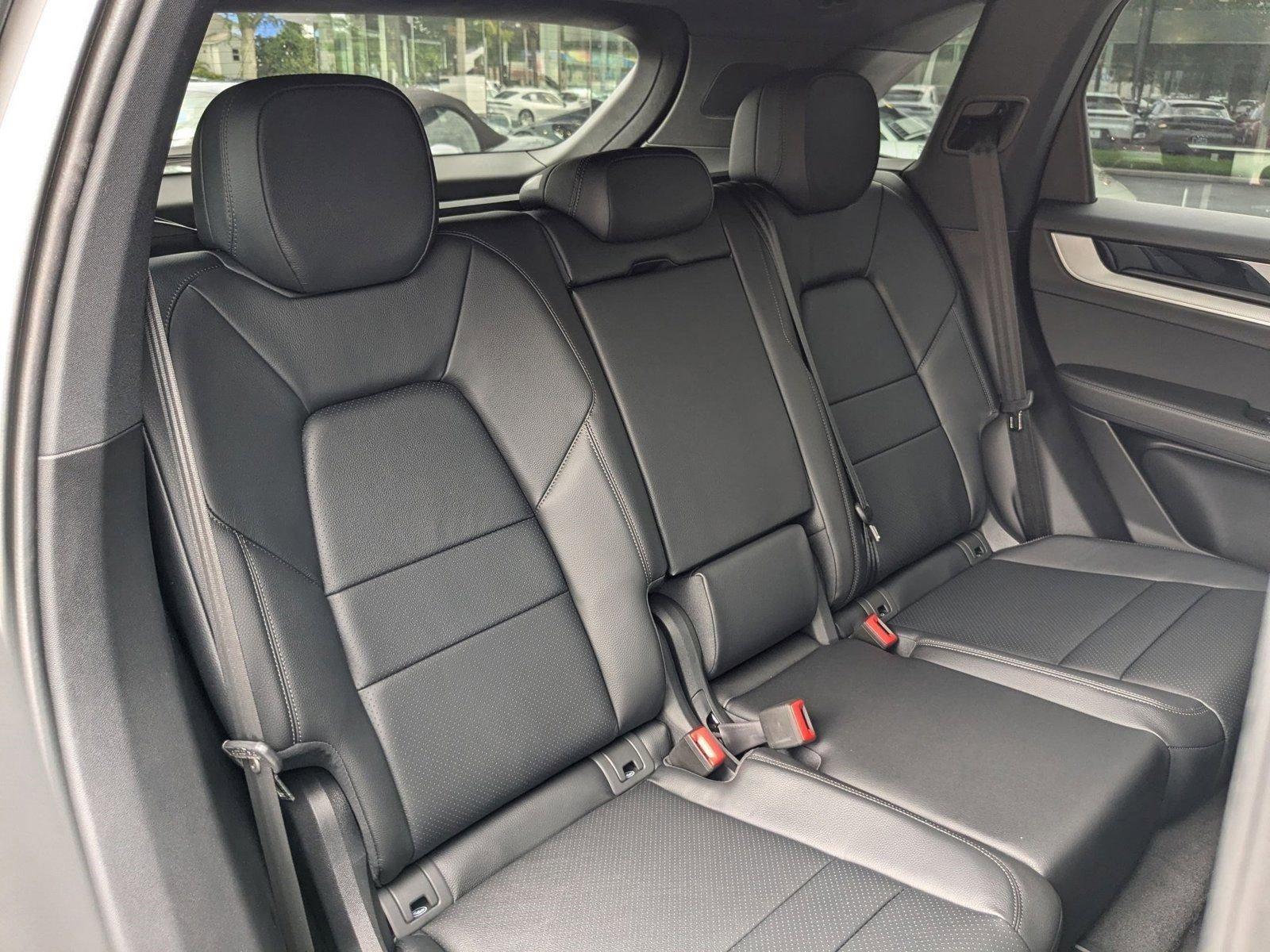 2025 Porsche Cayenne AWD