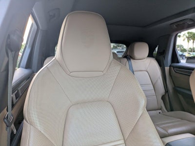 2023 Porsche Cayenne Platinum Edition AWD