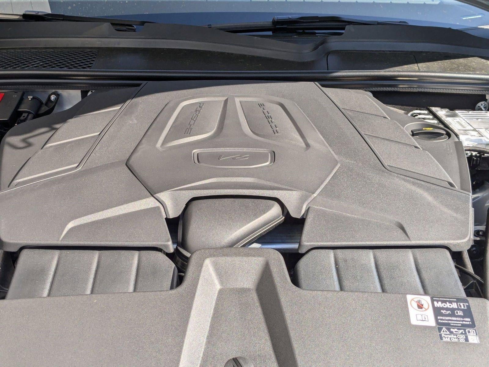 2025 Porsche Cayenne AWD