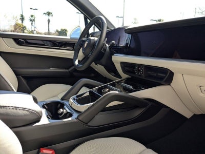 2025 Porsche Cayenne AWD