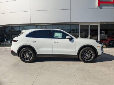 2025 Porsche Cayenne AWD
