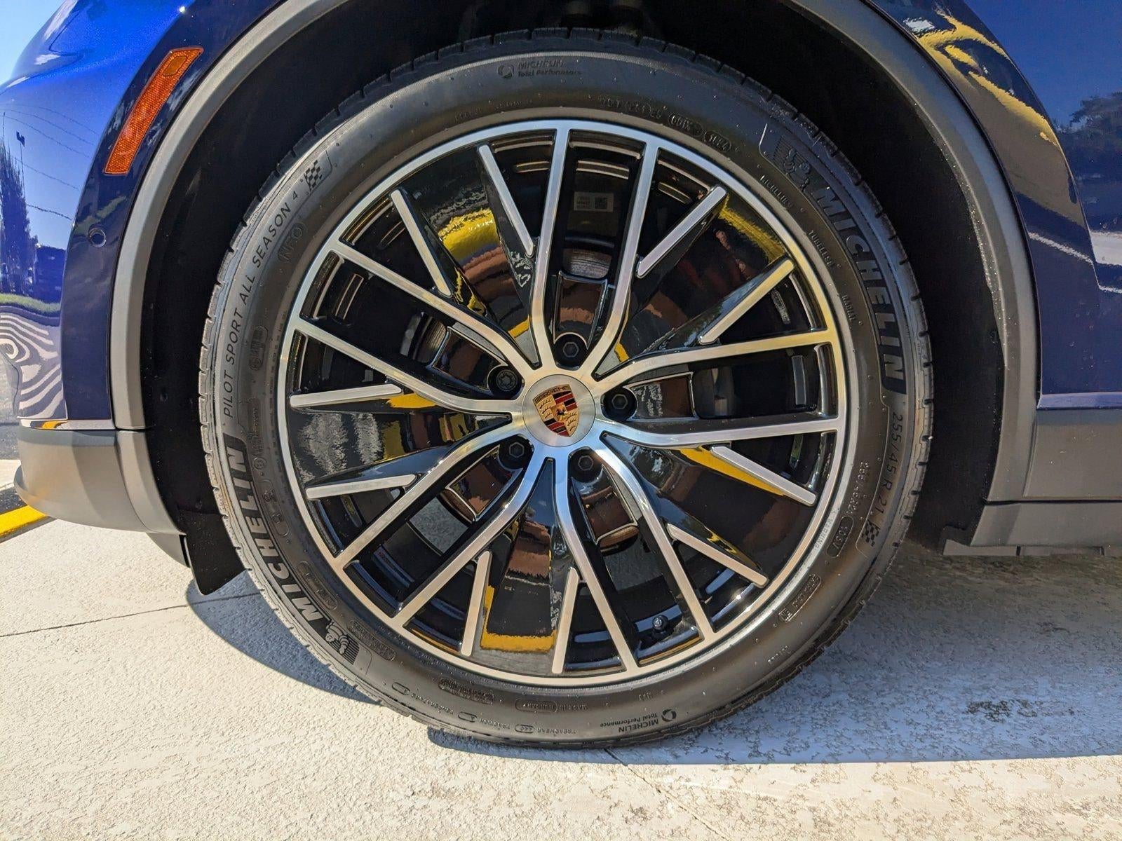 2024 Porsche Macan Electric 4 AWD