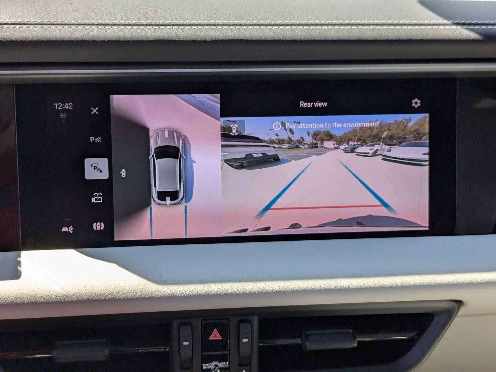 2024 Porsche Macan Electric 4 AWD