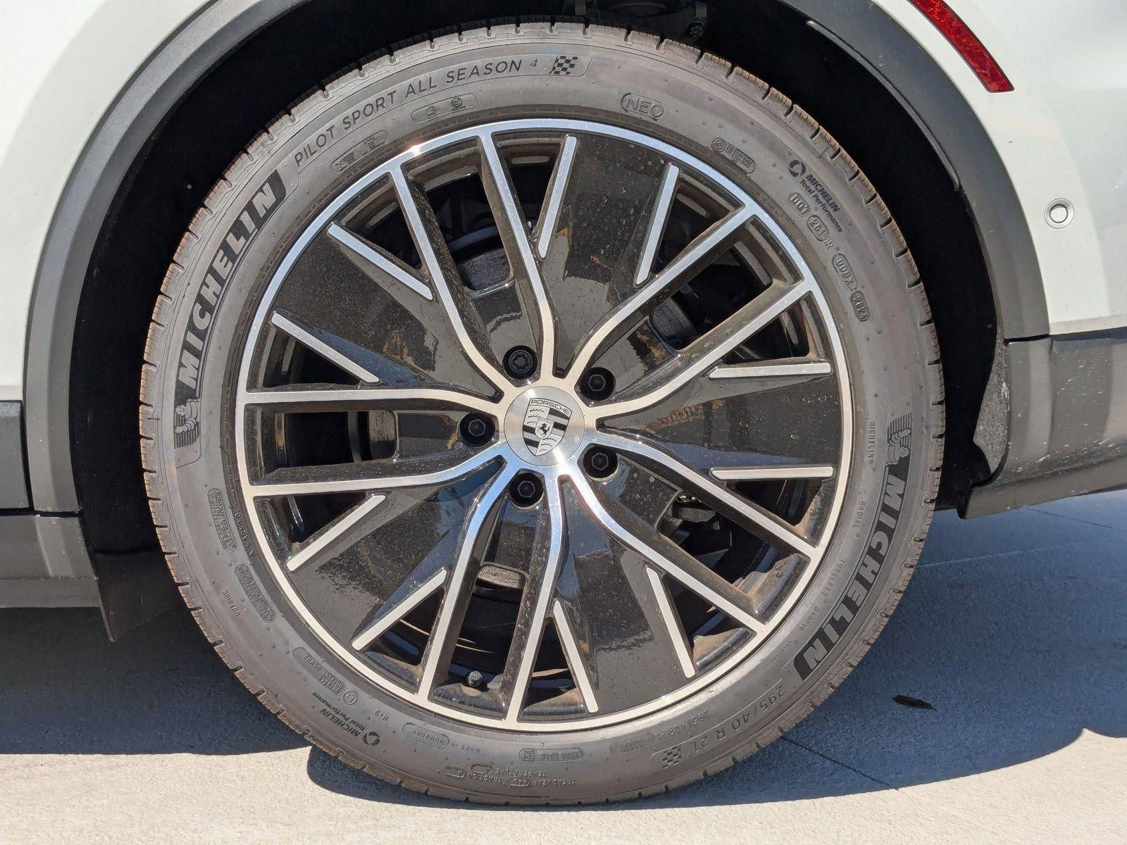 2024 Porsche Macan Electric 4 AWD